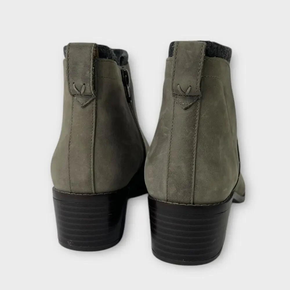 Vionic Joslyn Leather Ankle Boots Size 8